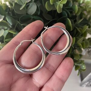 Alwand Vahan Vintage AV Sterling Silver 925 Flat Round  Hoop Earrings 1.25”
